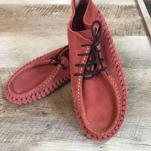 Laced genuine leather moccasins size 6